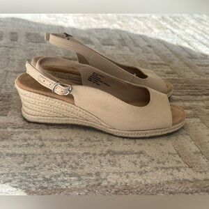 Saint John’s Bay beige canvas Sandals with slight wedged heel